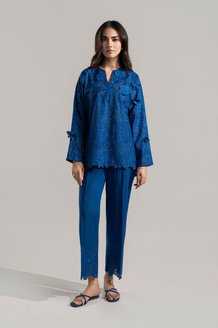 2 Pc Embroidered Lawn Suit m-basic Casuals MB2690B-ESM-EBU